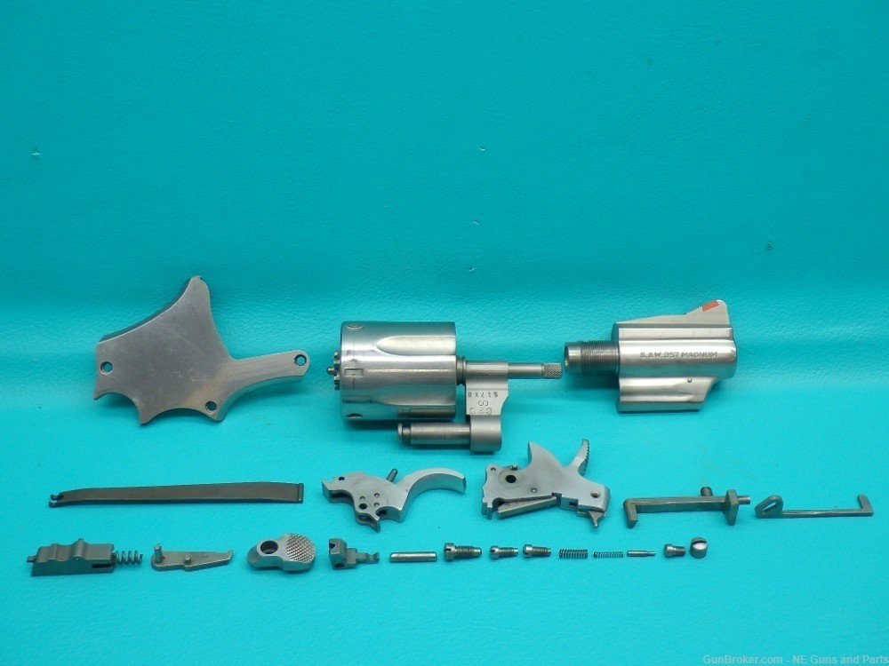 Smith & Wesson 66-2 .357Mag 2.5"bbl Revolver Repair Parts Kit MFG 1982-img-0
