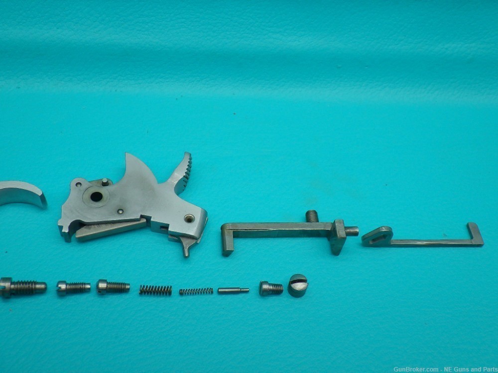 Smith & Wesson 66-2 .357Mag 2.5"bbl Revolver Repair Parts Kit MFG 1982-img-2