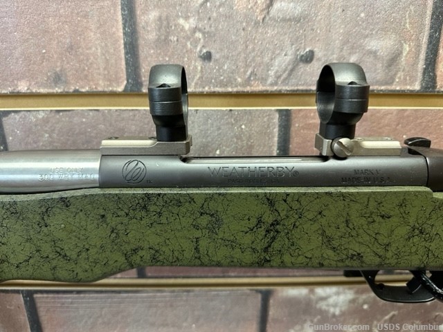 Weatherby MKV Accumark 26" 300WBY with custom Bell and Carlson stock-img-5