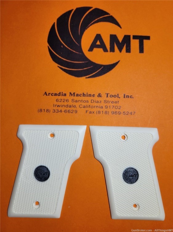 AMT Large Frame Backup grips w/medallion-9mm,40SW,45ACP,357,38Super,400Corb-img-1