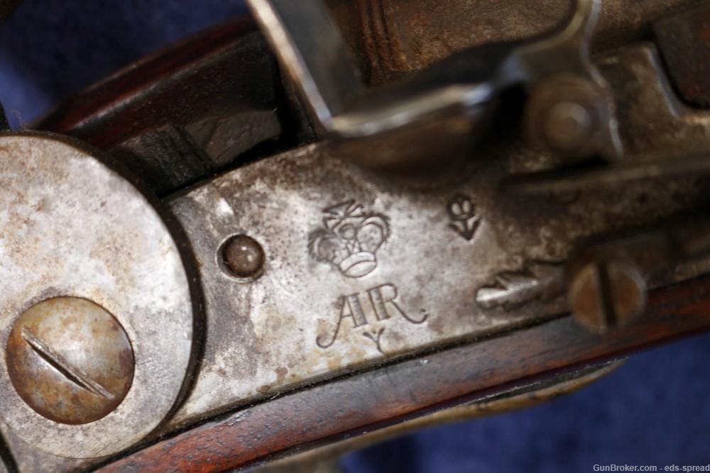 75 Cal. Smooth Bore Flintlock Musket - Crown over AR - NO RESERVE ...