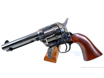 TAYLOR'S & CO / UBERTI 1873 GUNFIGHTER 4.75" BARREL .357 MAGNUM