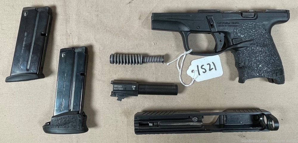Walther PPS 9mm with Case & 2x Magazines-img-11