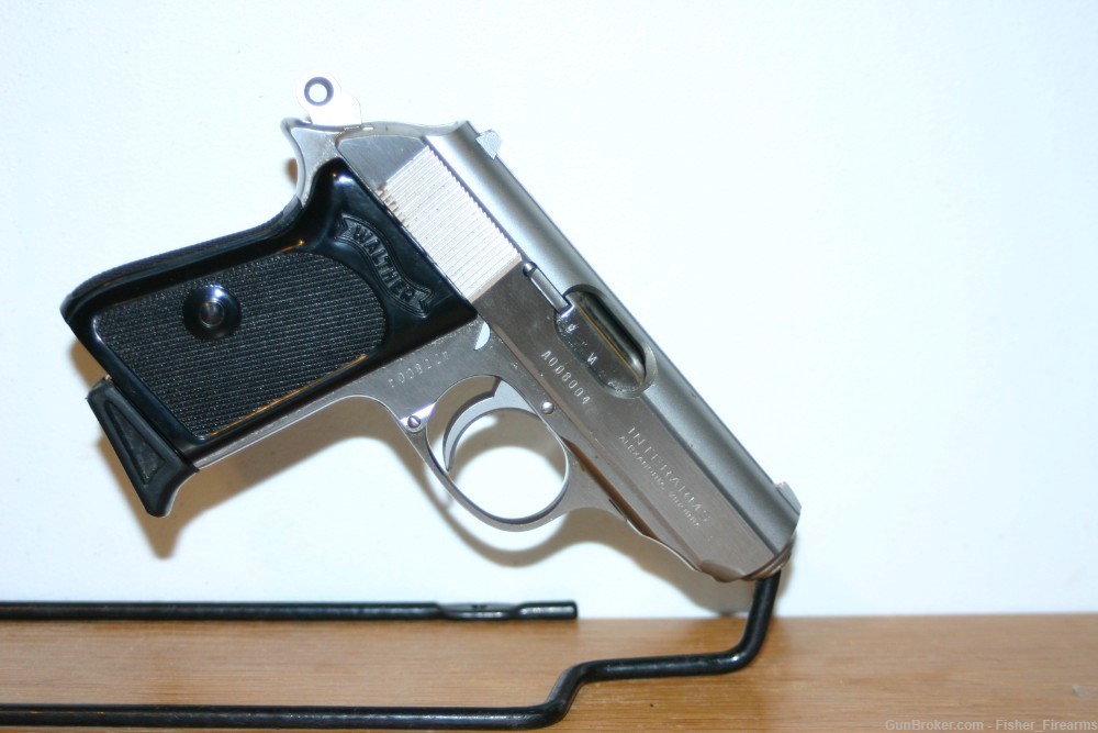 Walther PPK .380 with one Magazine and original case-img-0