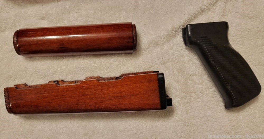 Yugo M-70 or PAP AK-47 Handgaurd Set And Pistol Grip Free Shipping -img-1