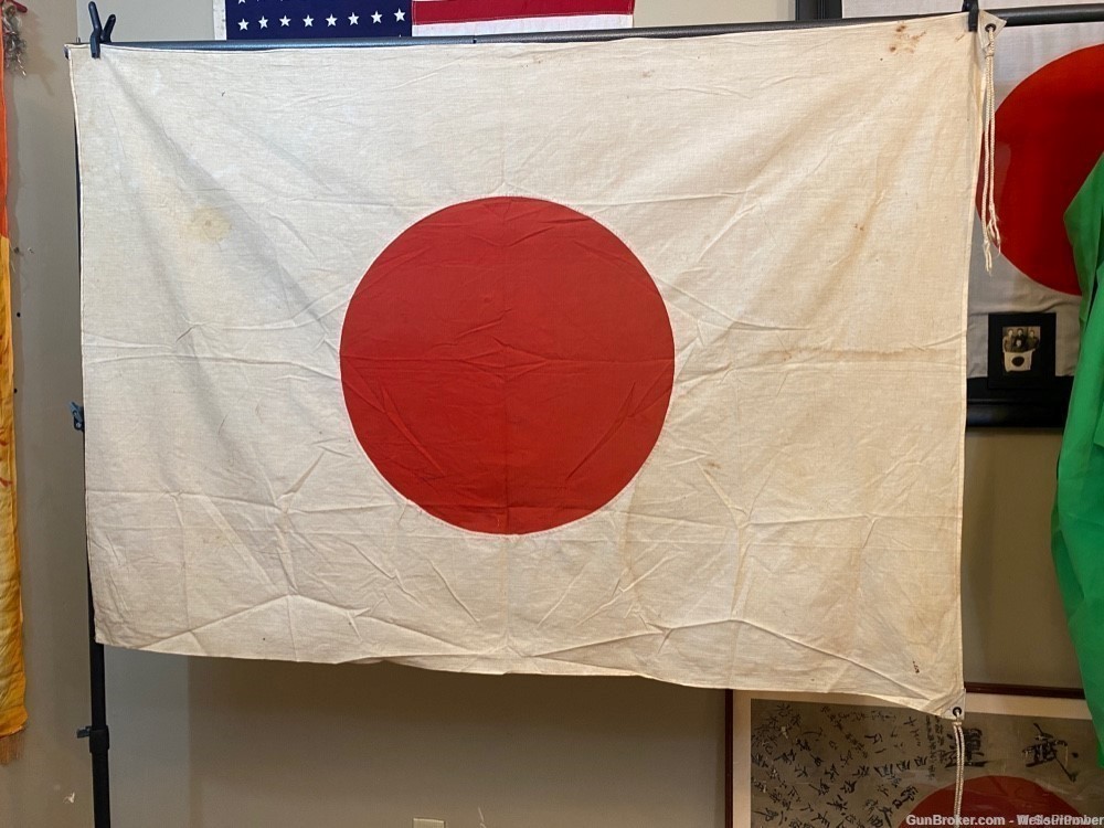 JAPANESE WWII LARGE MEATBALL HINOMARU FLAG WITH CORNER TIES 56" X 40" (RARE-img-19