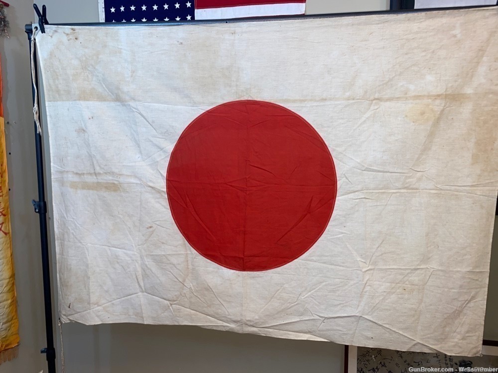 JAPANESE WWII LARGE MEATBALL HINOMARU FLAG WITH CORNER TIES 56" X 40" (RARE-img-12