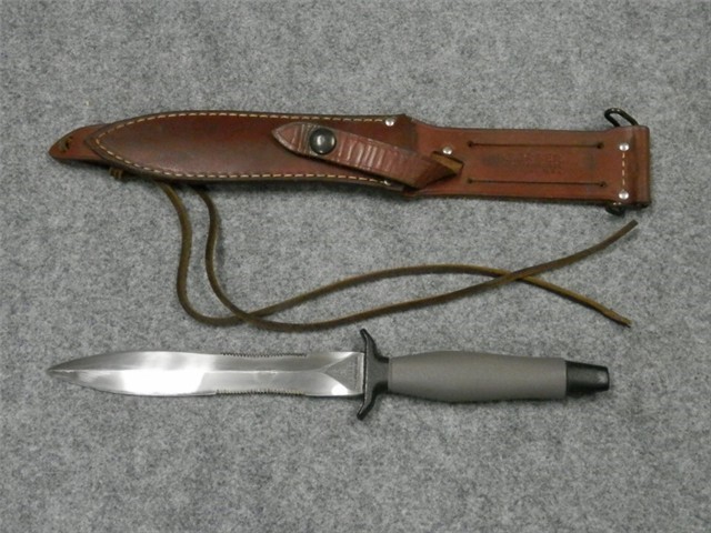 GERBER MARK II SURVIVAL KNIFE WITH SHEATH (1975)-img-1