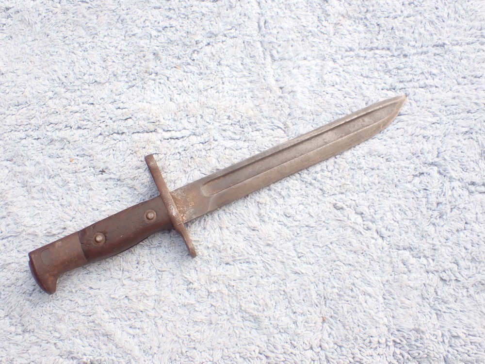 US KRAG BAYONET CUT DOWN TO A FIGHTING KNIFE DATED 1902-img-0