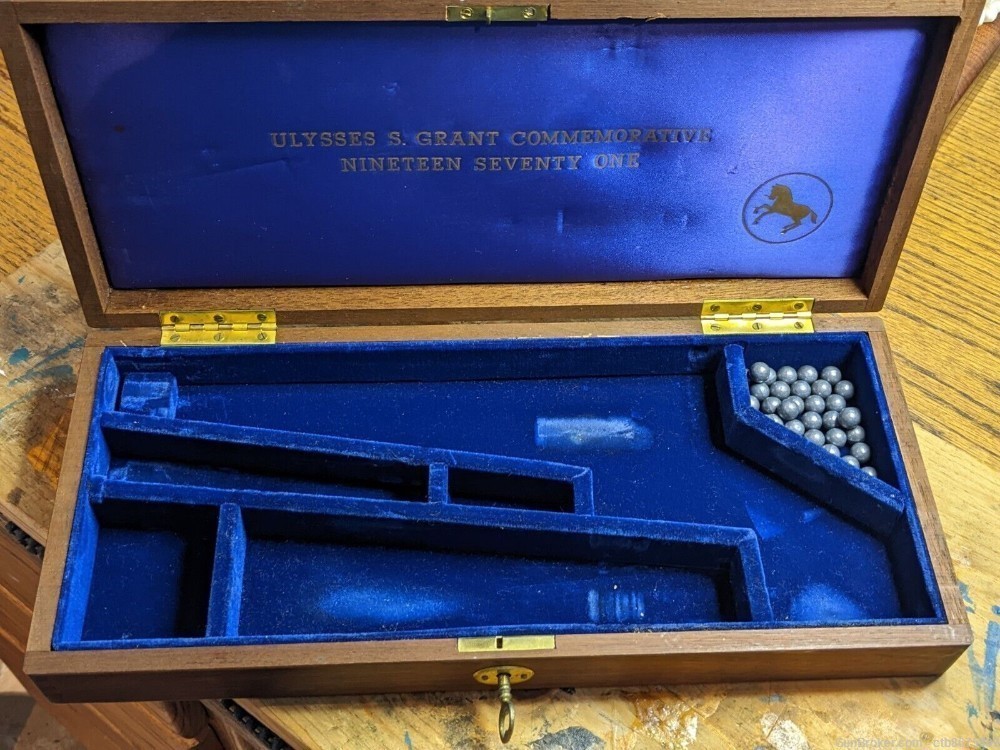 1851 Colt Navy Presentation Case Ulysses S Grant commemorative-img-0