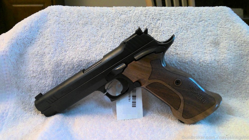 SIG SAUER P210 A-9-TGT 9mm target black $1699.00 NIB never fired  -img-1