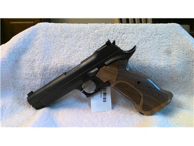 SIG SAUER P210 A-9-TGT 9mm target black $1699.00 NIB never fired  