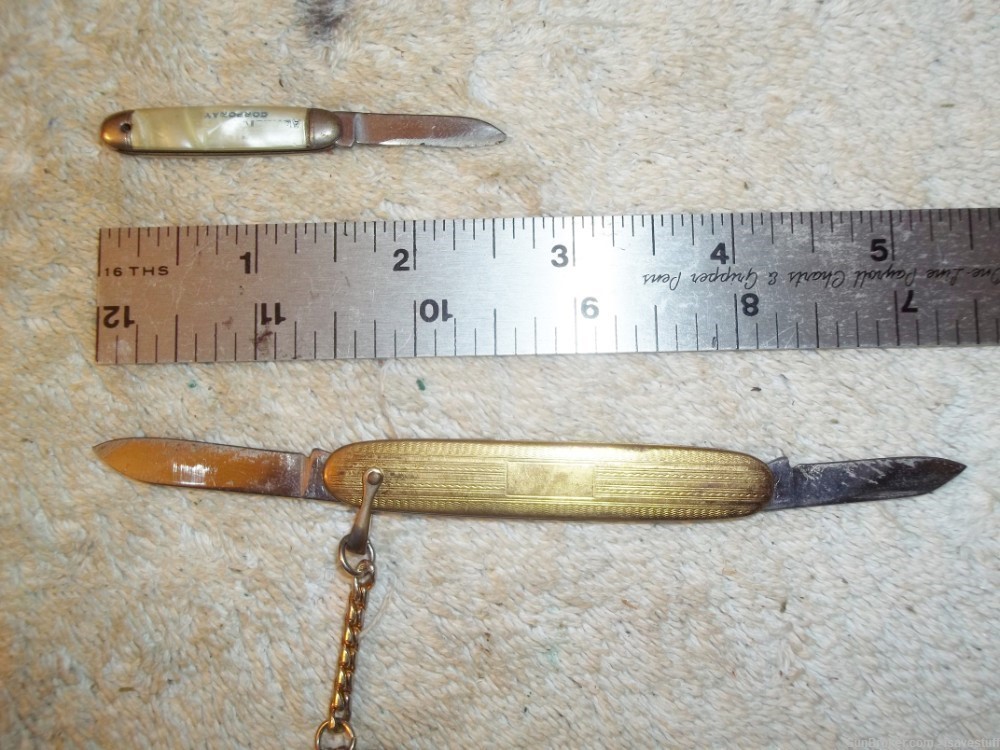 TWO Vintage Gentlemen's Pocket Knives   Colonial & Micro Mini -img-6