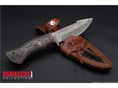 Damascus Steel Hunting Knife 10-inch Blade