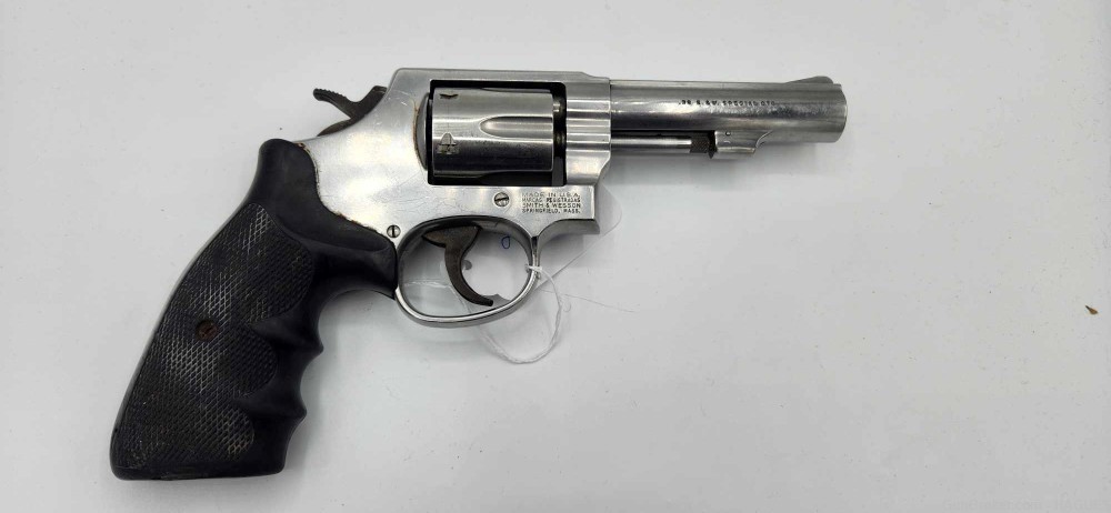 Pre Owned Smith & Wesson Model 64-5 / .38 Special Revolver S&W -img-3