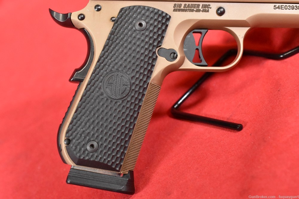 Sig Sauer 1911 Fastback Emperor Scorpion Carry 45 ACP-img-13