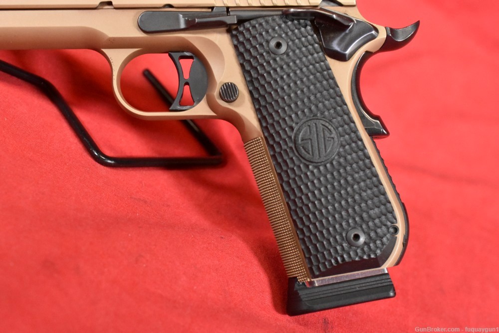 Sig Sauer 1911 Fastback Emperor Scorpion Carry 45 ACP-img-9
