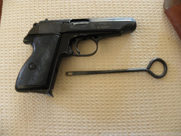 FEG Hungarian copy of Walther PP 32 Acp model AP765-img-4