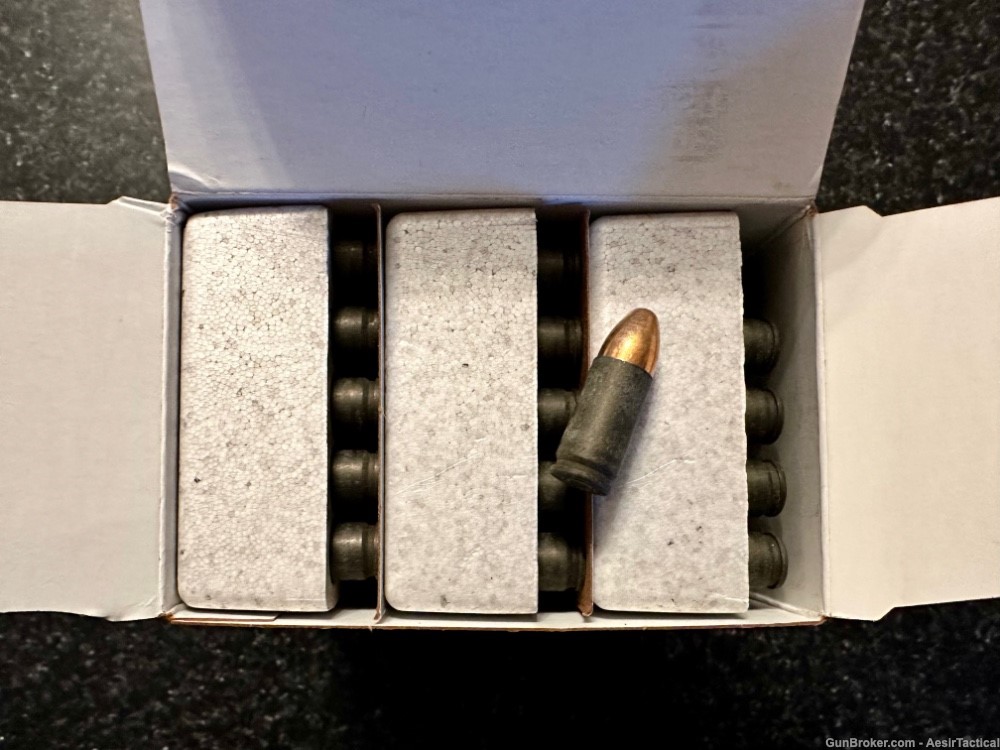 Winchester 9mm 115gr FMJ steel case 150 rounds-img-1