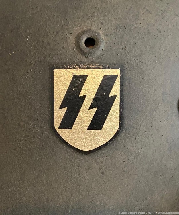 WW2 GERMAN WAFFEN SS SINGLE DECAL M42 HELMET ET62 UN-ISSUED MINT-img-1