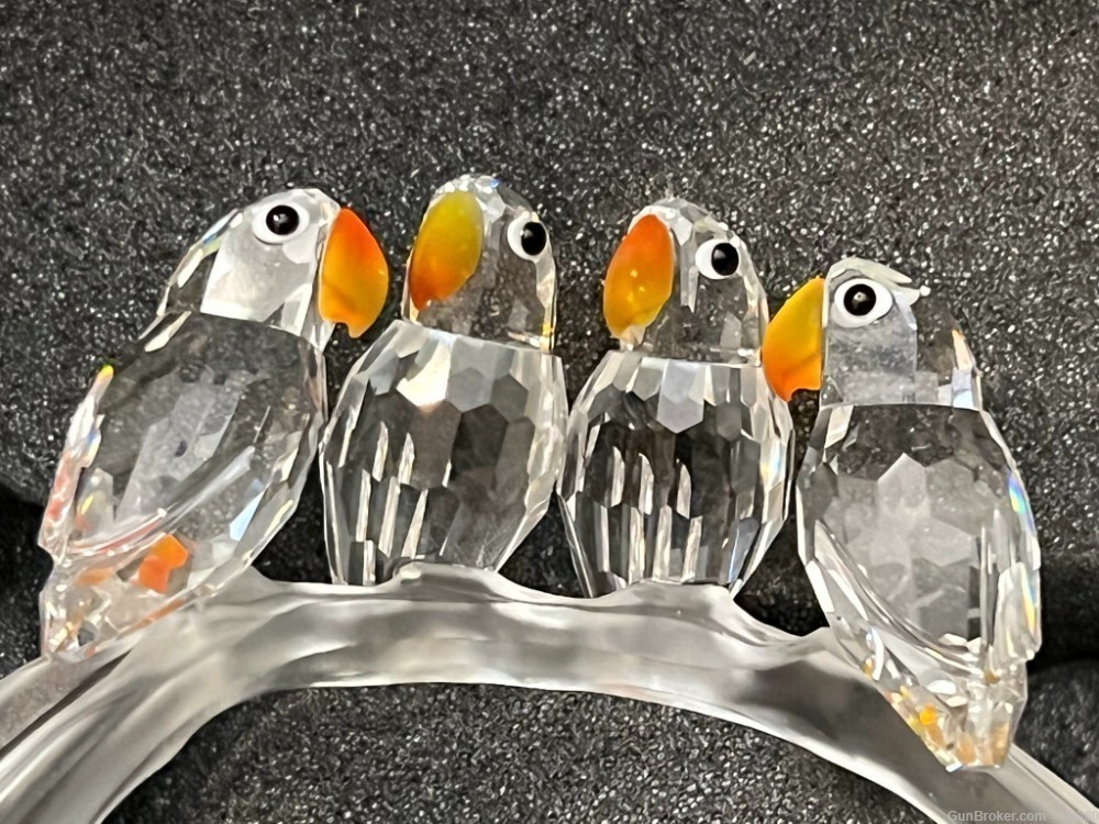 VINTAGE SWAROVSKI CRYSTAL 4 PARROTS BIRDS ON A FROSTED BRANCH, IN BOX-img-0