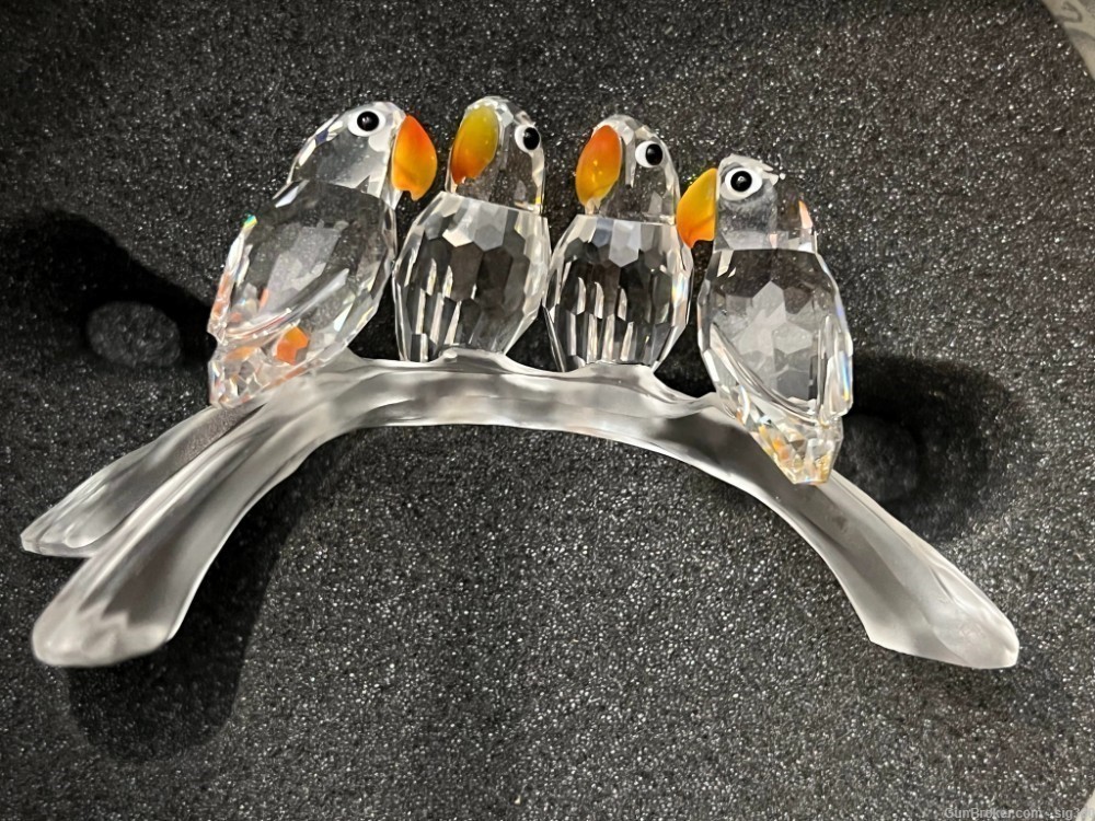 VINTAGE SWAROVSKI CRYSTAL 4 PARROTS BIRDS ON A FROSTED BRANCH, IN BOX-img-4