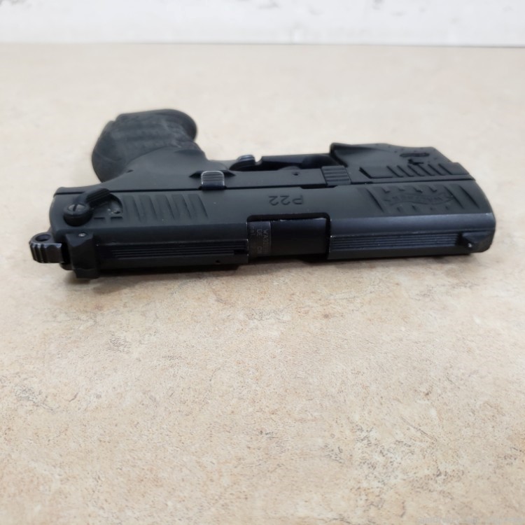 Walther P22 .22 LR Semi-Auto Pistol with Laser & 1 Magazine-img-10