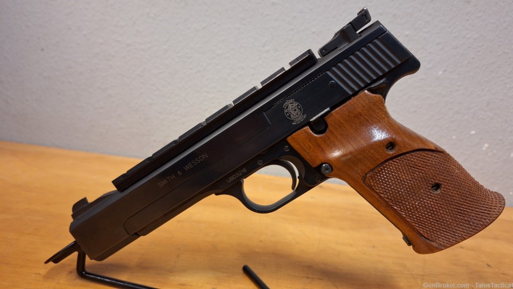 Smith & Wesson | Model 41 | .22 Lr | 5.5" bbl |  130511 | Used-img-0