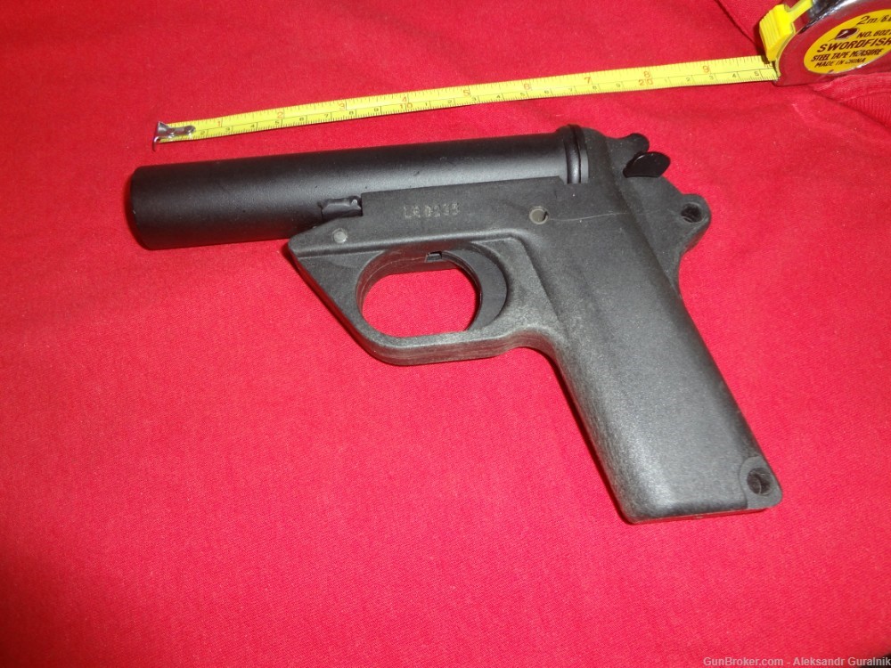 Polish  military flare pistol circle 11 made in 1985-img-0