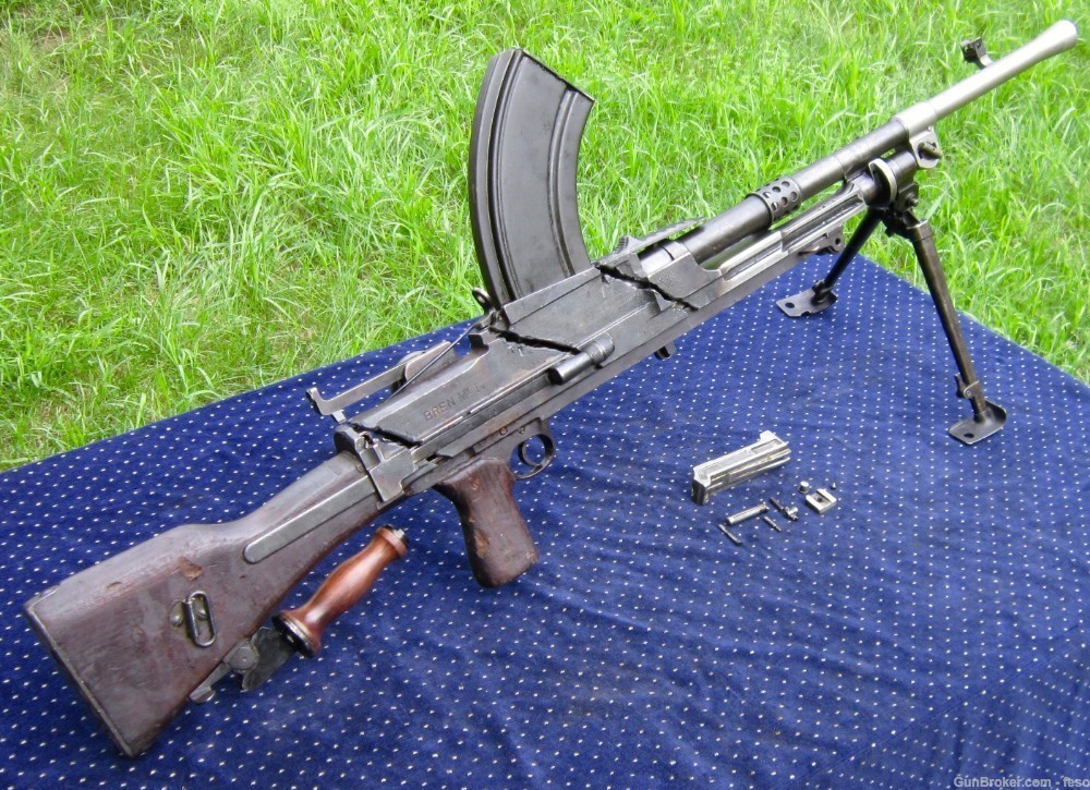 Bren Mark I full parts kit w/Mk1 tripod & early AA SMLE rig; $1k/month-img-17