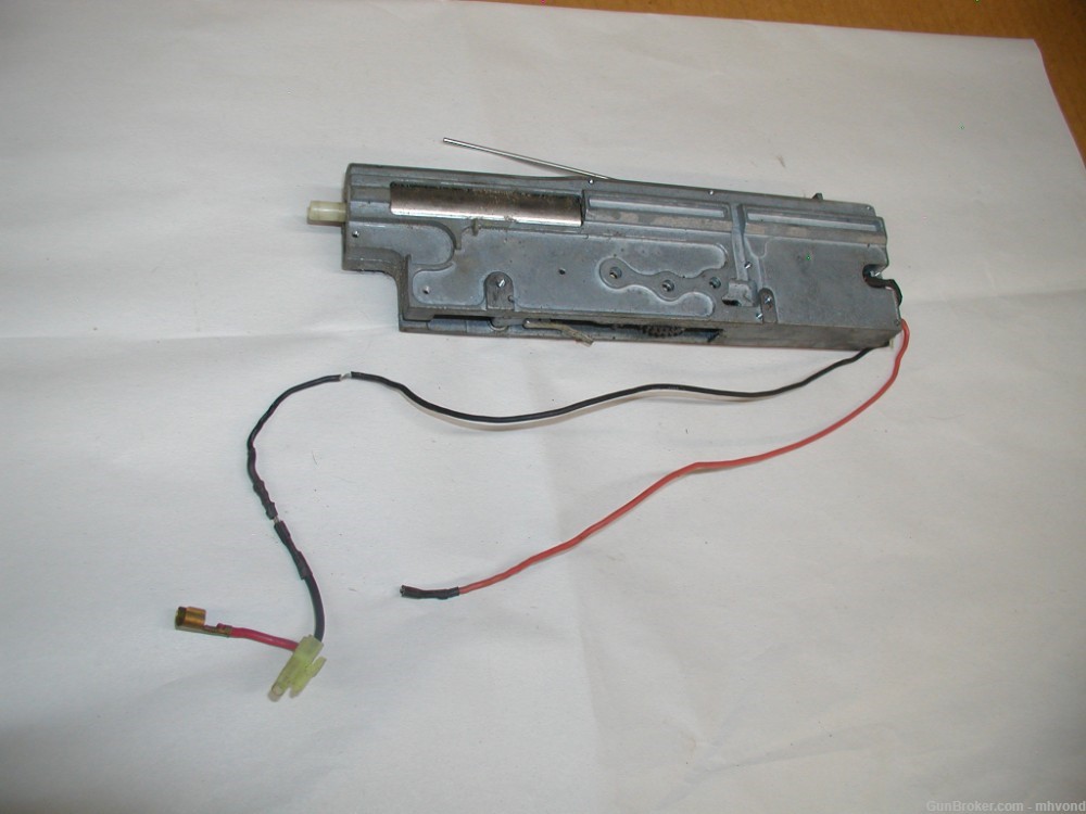 UKArms M249 SAW  Airsoft Rifle - Motor for parts-img-3