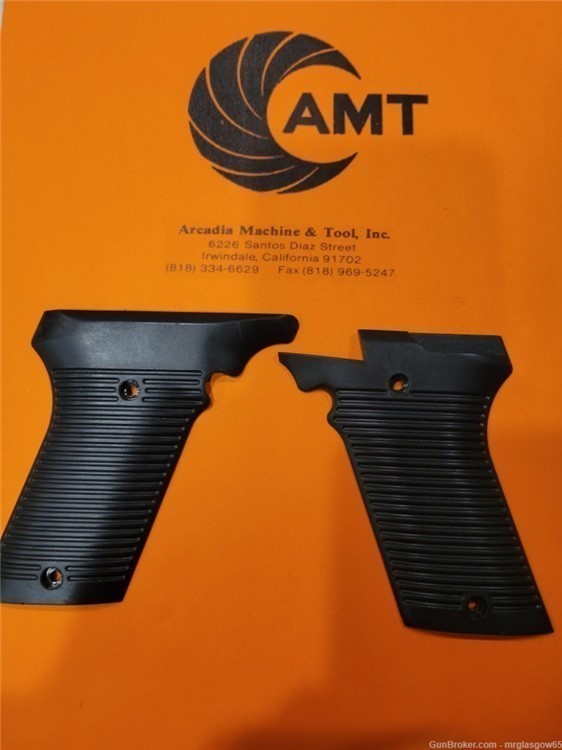AMT/iAi Automag Auto Mag III, IV, V Factory Grips - NEW-img-1