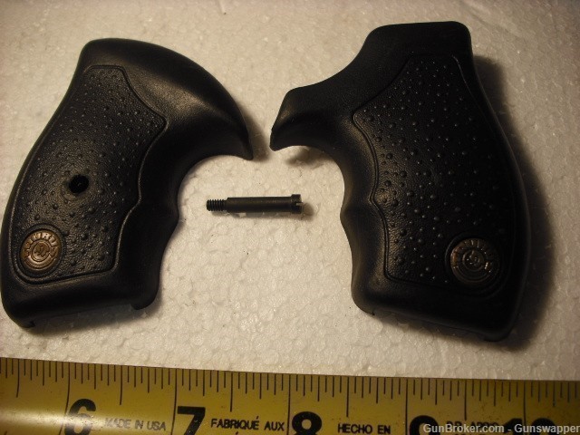 Gun Parts Taurus Revolver Grips & Screw Part No Reserve-img-0