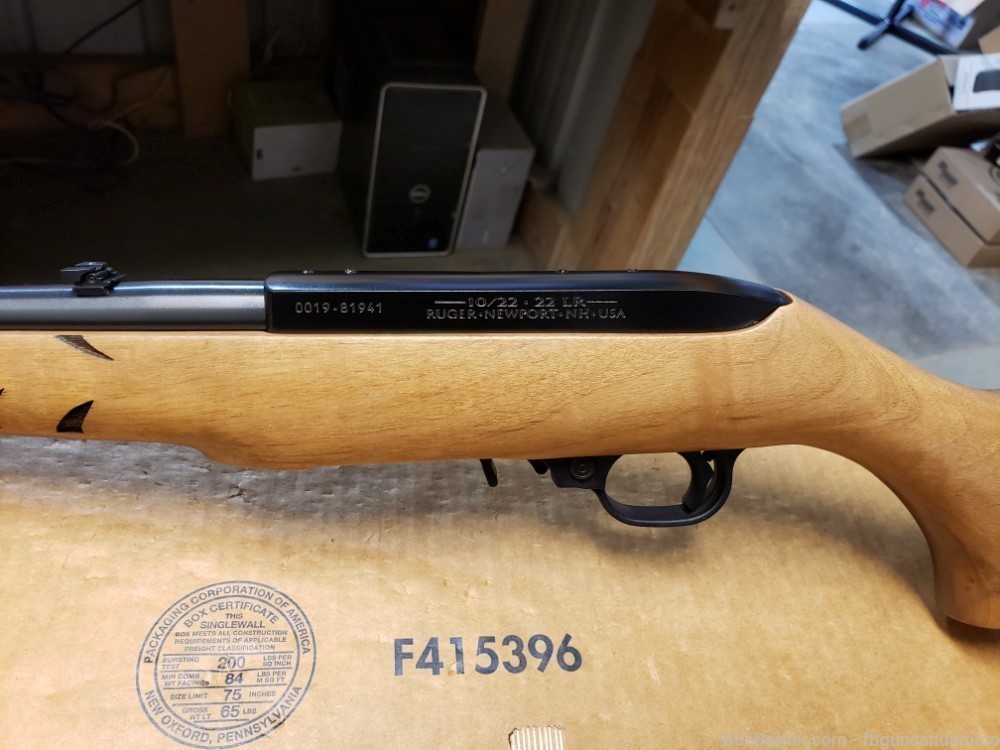 ACTUAL PICS! NEW! RUGER TALO 10/22 GREAT WHITE SHARK .22 31148-img-17