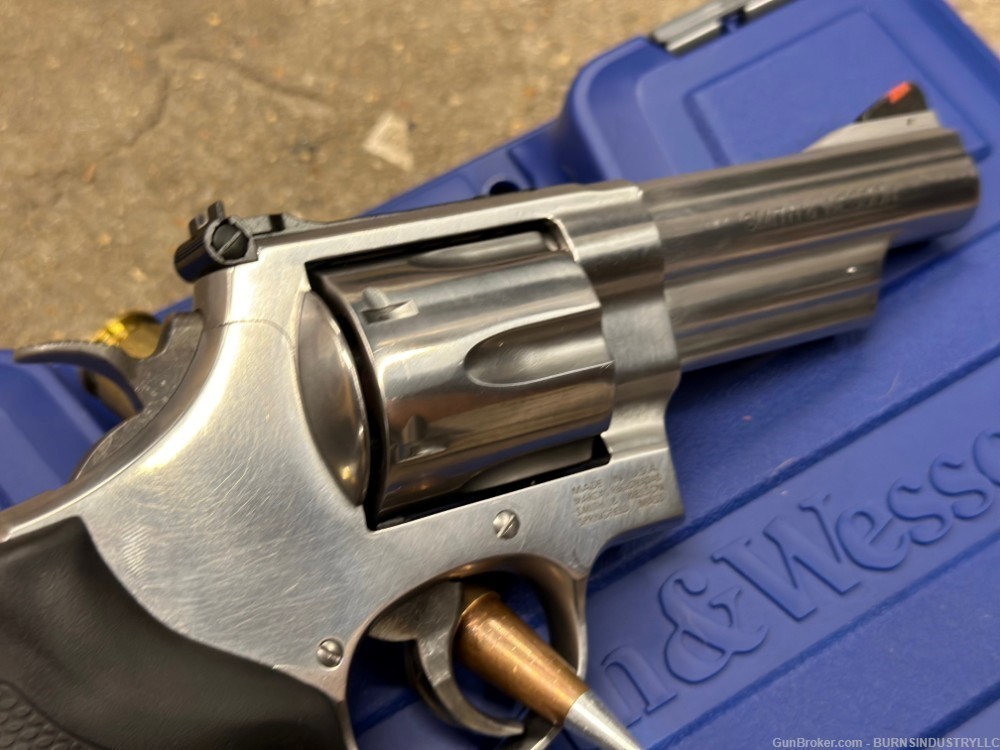 Smith & Wesson 629 4" Wesson & Smith 629 44MAG S&W 44MAG 163603-img-2