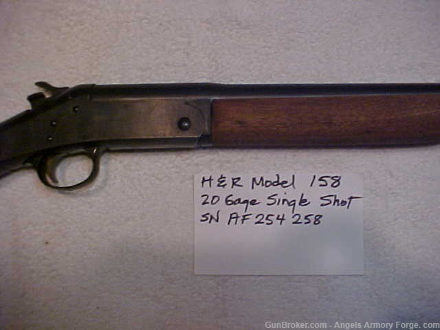 Book # 132 - H & R Model 158 - 20 Gage Single Shot (Needs Butt Plate)-img-0