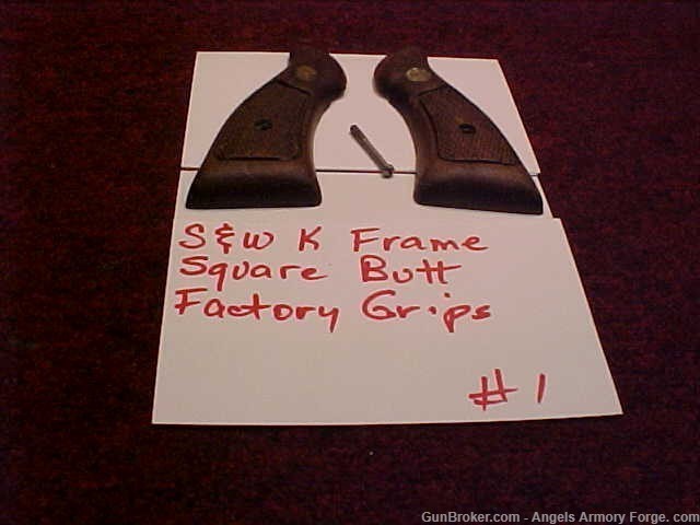 11/22 S & W Model 19 Square Frame Factory Grips-img-0