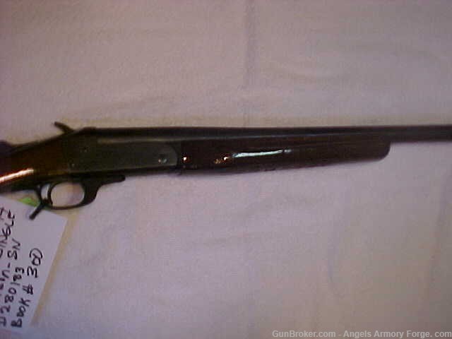 Book # 300 - Stevens Model 94 12 Gage Single Shotgun - Great wood and metal-img-1
