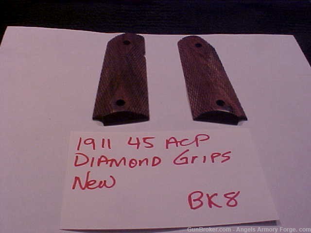 11/22 1911 45 ACP New Diamond Grips-img-0