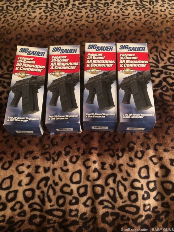 SIG SAUER POLYMER 30 ROUND AR MAGAZINES & CONNECTOR NEW IN BOX-img-1