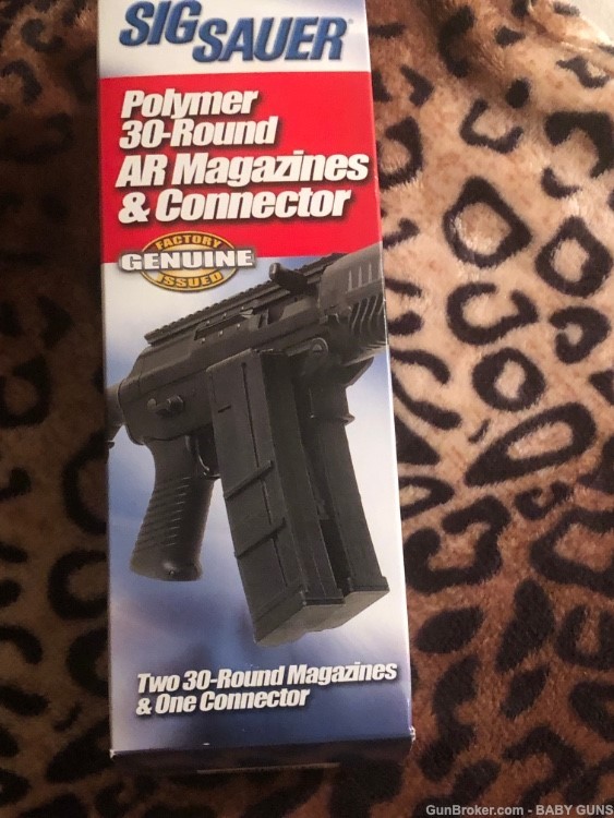 SIG SAUER POLYMER 30 ROUND AR MAGAZINES & CONNECTOR NEW IN BOX-img-0