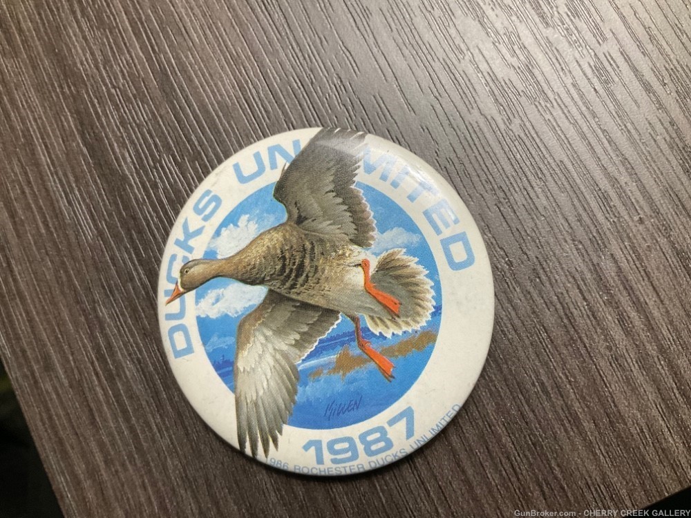 Vintage ducks unlimited pin button DU 1987 hunting art Killen promo -img-0
