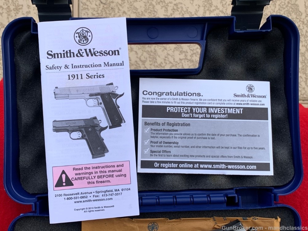 LNIB Smith & Wesson (S&W) 1911 Pro Series, 9mm, stainless, Novak sights-img-3