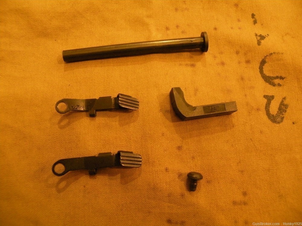 Glock 19 Assorted Parts-img-0