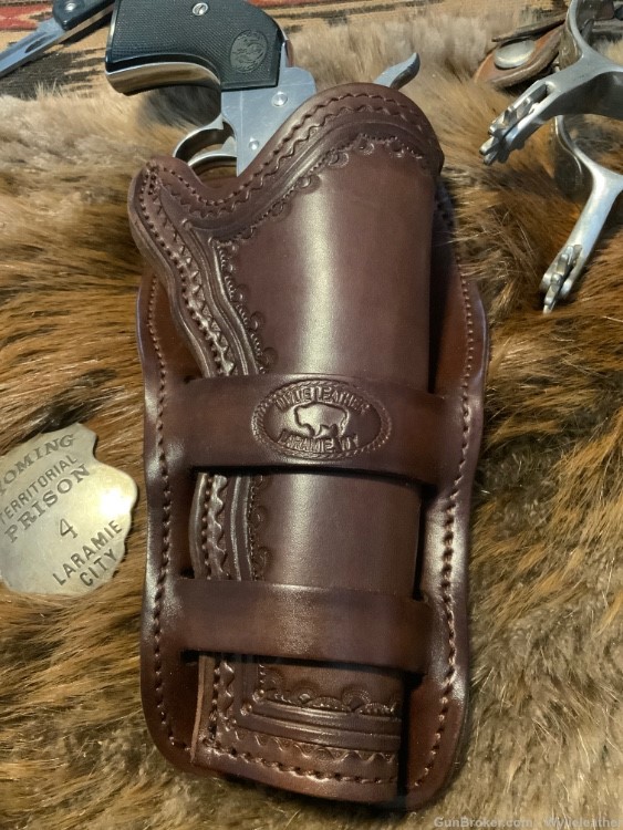 Colt Single Action Army, Vaquero, Lined Leather, holster 5 1/2” barrel-img-0