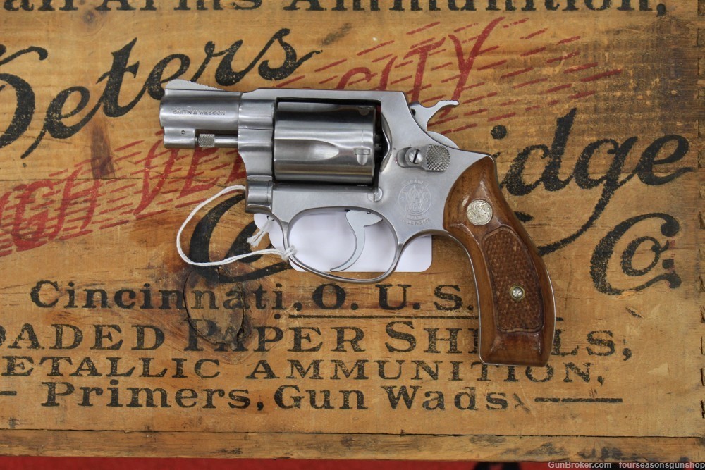 Smith & Wesson model 60 Stainless  No Dash-img-0