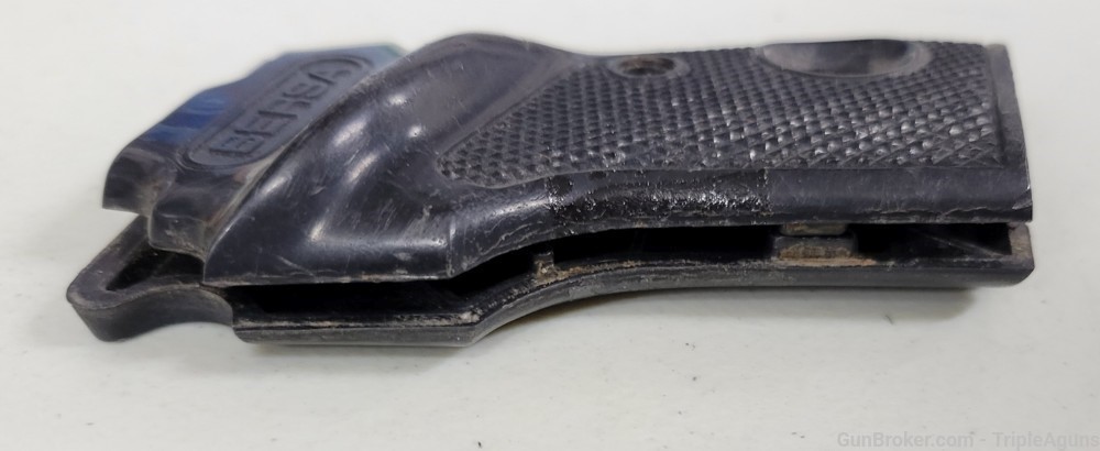 Bersa 844 factory plastic grips grip panels cracked-img-4
