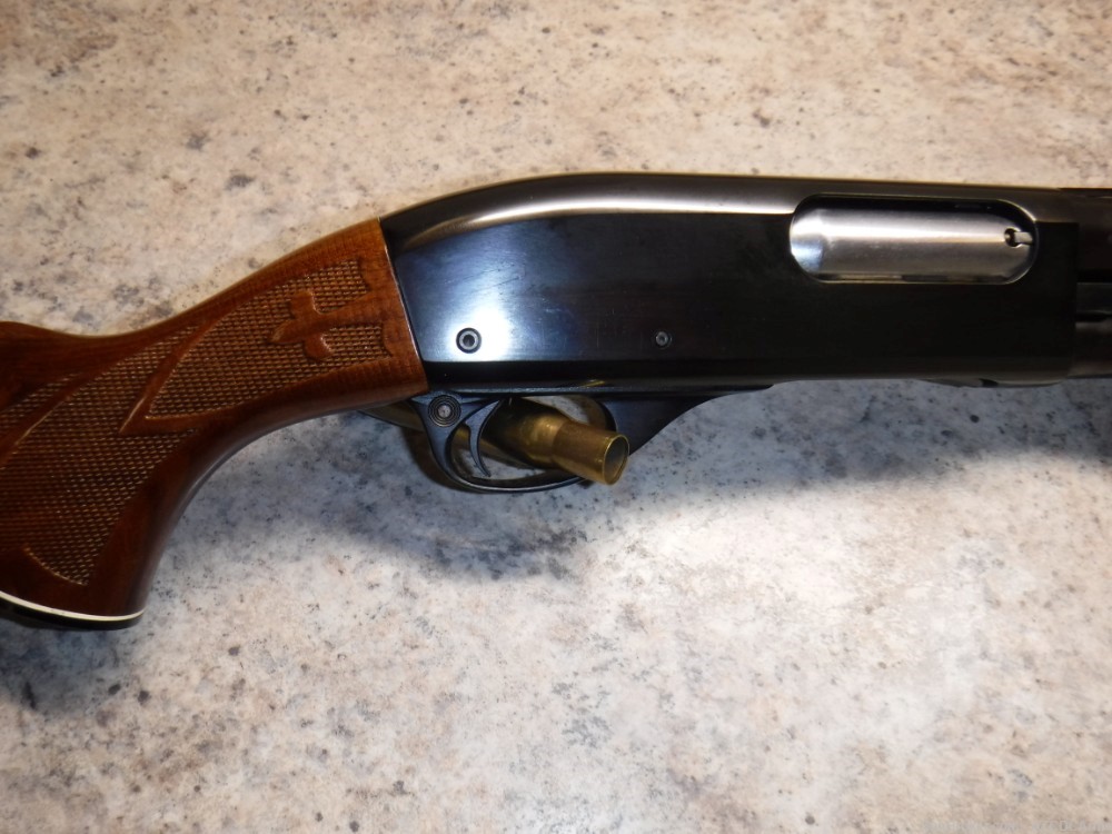 Remington 870 wingmaster, 12 gauge, 28" vent rib, beautiful  -img-6