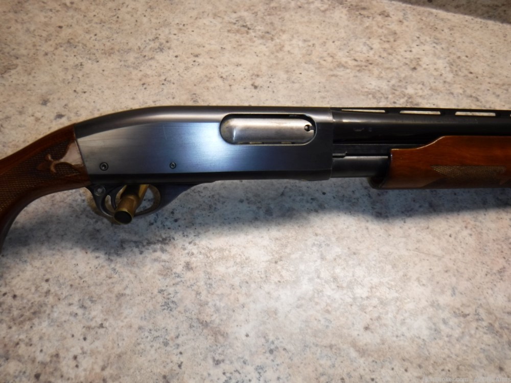 Remington 870 wingmaster, 28" vent rib, beautiful -img-6