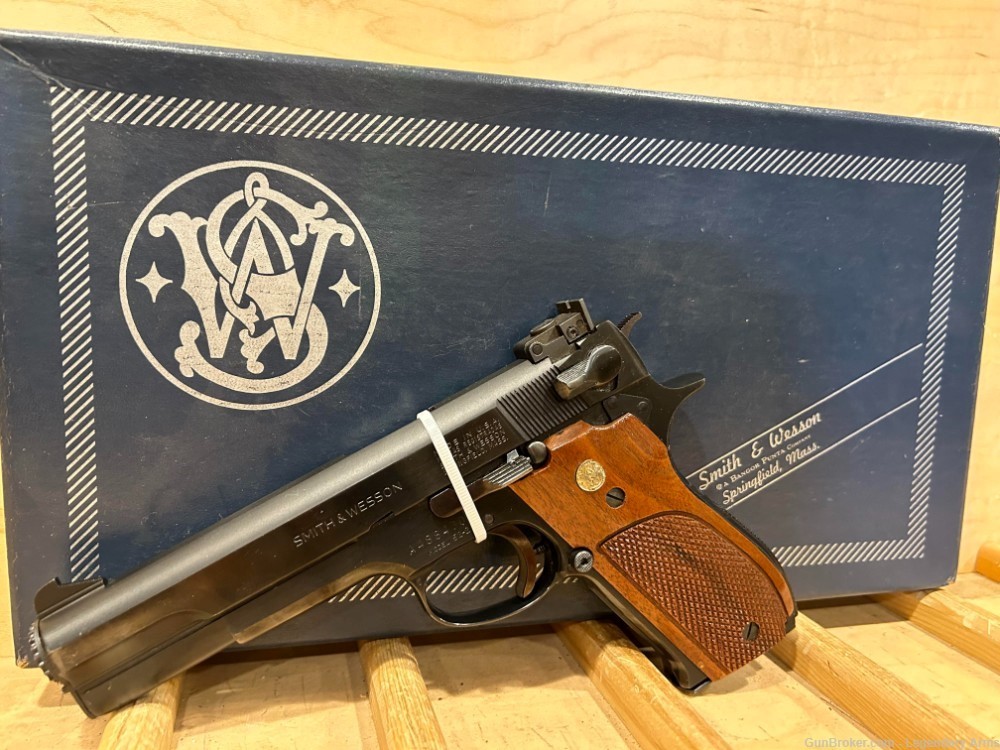 SOLD IN STORE 5/10/24 SMITH & WESSON 52-2 38 SPL #19244-img-0